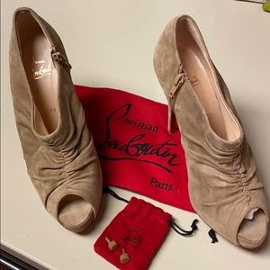 Christian Louboutin Beige Peep toe Suade Bootie